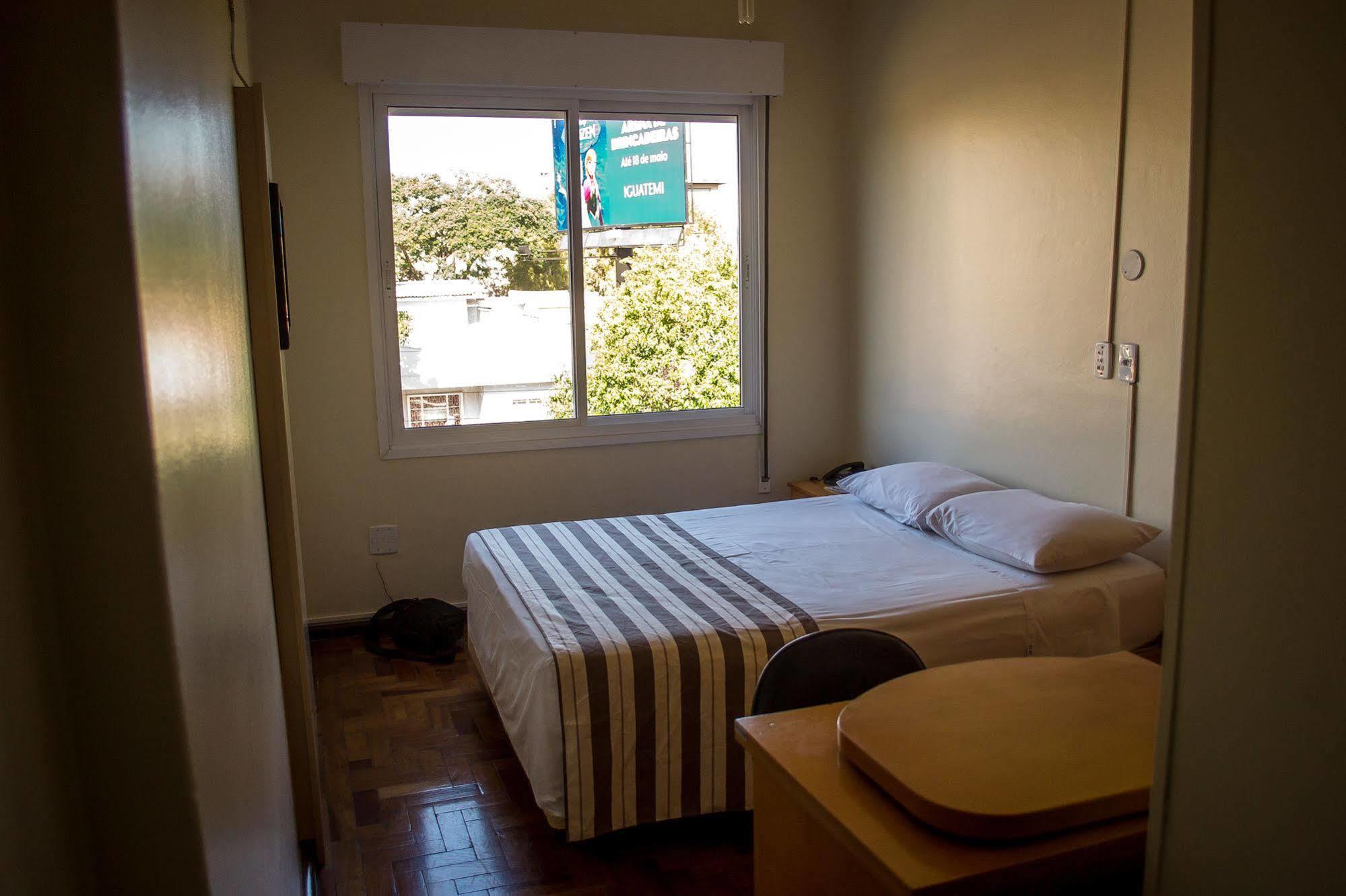 Colossi Hotel Porto Alegre Kültér fotó